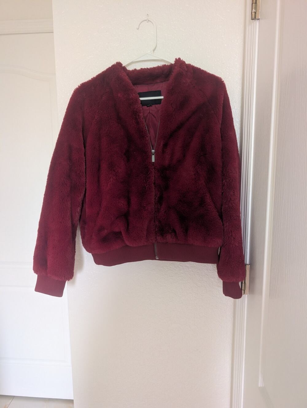 Banana Republic Red Faux Fur Bomber Jacket Cozy ,Stylish ,Elegant Medium
